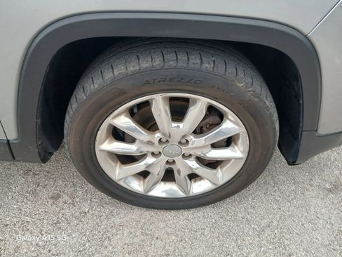 Used 2014 Jeep Cherokee Limited w/ Luxury Group FWD image 17