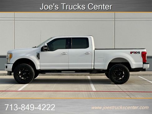 Used 2017 Ford F250 XLT w/ XLT Premium Package AWD/4WD image 3