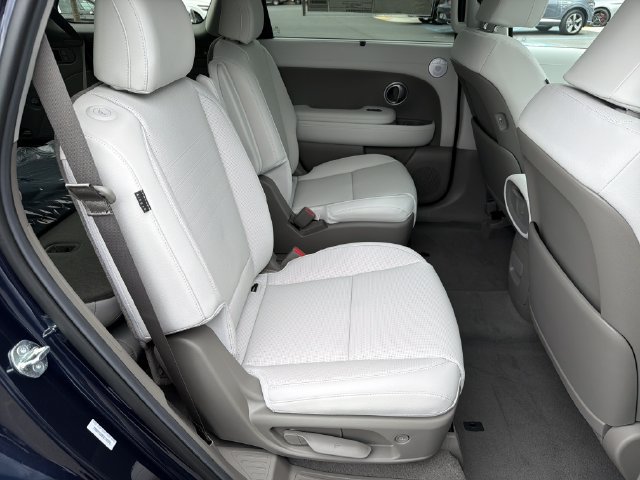 New 2027 Hyundai Palisade Limited FWD image 17