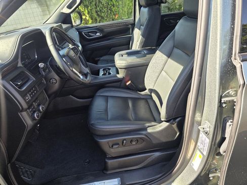Used 2023 Chevrolet Tahoe Z71 w/ Luxury Package AWD/4WD image 9