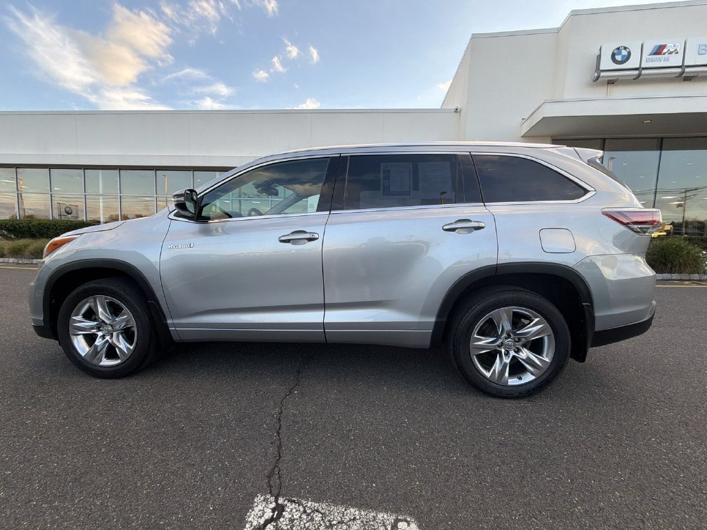 Used 2014 Toyota Highlander Limited Platinum AWD/4WD image 11