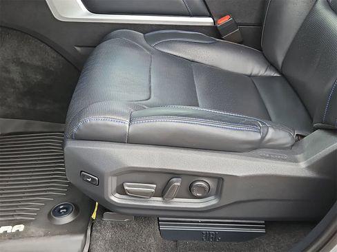 Used 2022 Toyota Tundra Platinum image 17