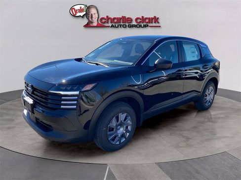 New 2026 Nissan Kicks S image 1