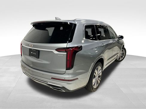 Used 2025 Cadillac XT6 Premium Luxury w/ Platinum Package AWD/4WD image 12