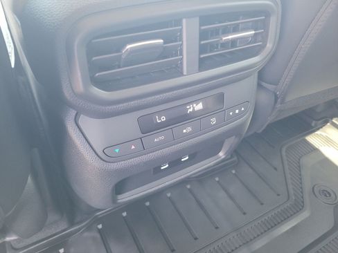Certified 2026 Honda Pilot Touring image 27