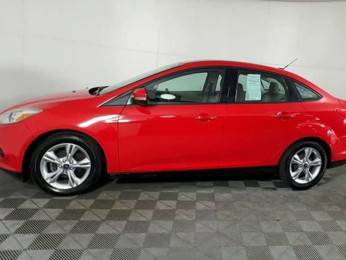 Used 2014 Ford Focus SE FWD image 6