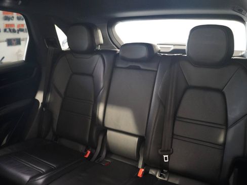 Used 2020 Porsche Cayenne AWD/4WD image 35