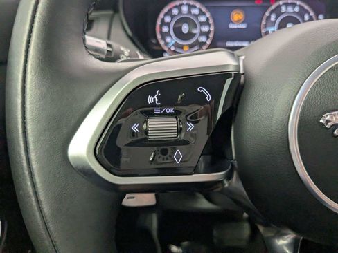 Used 2021 Jaguar E-PACE SE AWD/4WD image 18