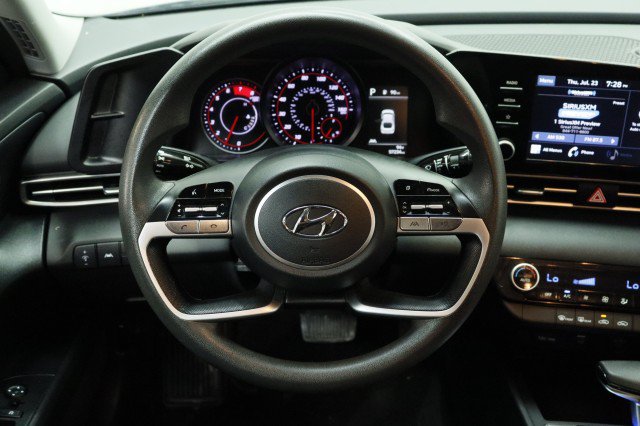 Used 2023 Hyundai Elantra SEL FWD image 25