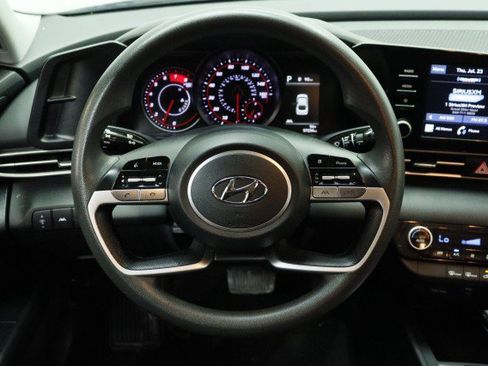 Used 2023 Hyundai Elantra SEL FWD image 25