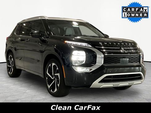 Used 2024 Mitsubishi Outlander SEL AWD/4WD image 3