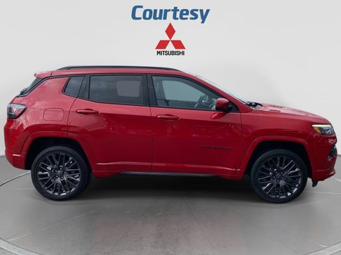 Used 2022 Jeep Compass Limited w/ (RED) Package AWD/4WD image 9