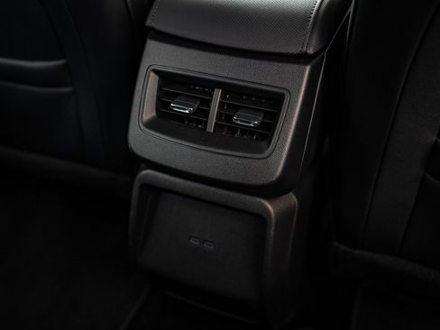 Used 2025 Chevrolet Equinox EV RS image 35