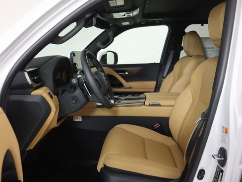 New 2026 Lexus LX 600 4WD w/ Luxury Package image 12