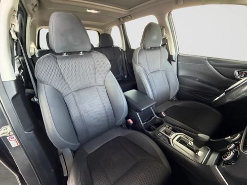 Used 2020 Subaru Forester Premium AWD/4WD image 21