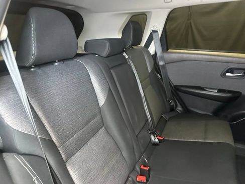 Used 2023 Nissan Rogue SV FWD image 19