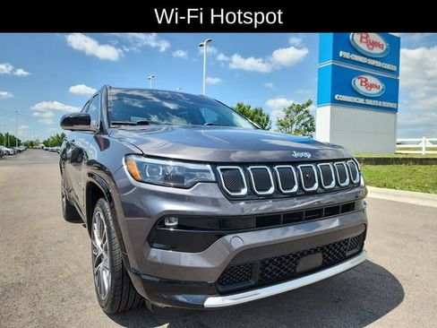 Used 2022 Jeep Compass Limited w/ Elite Group AWD/4WD image 15
