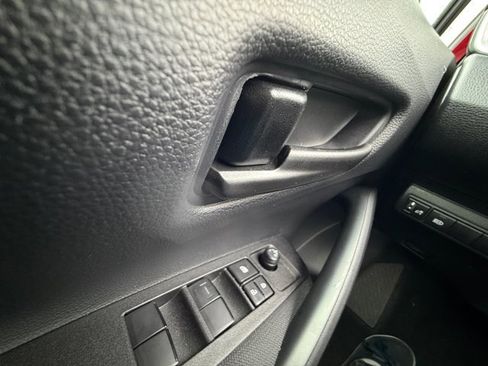 Used 2025 Toyota Corolla LE image 20