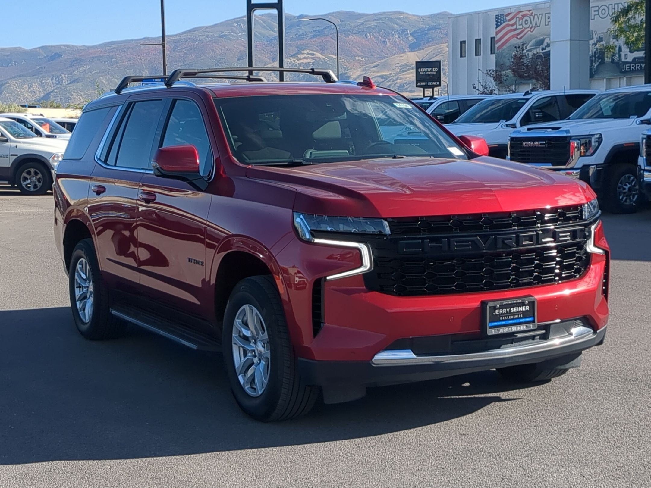 Used 2024 Chevrolet Tahoe LT w/ Luxury Package AWD/4WD image 7
