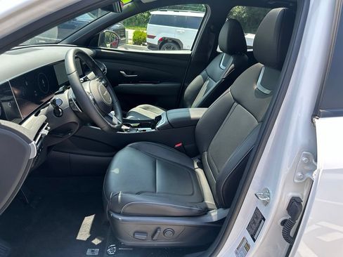 Used 2025 Hyundai Santa Cruz Limited AWD/4WD image 13