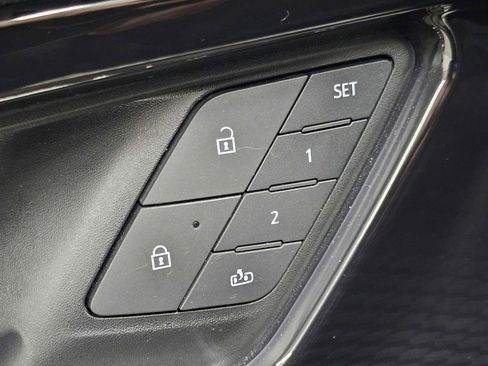 Used 2025 Chevrolet Blazer EV RS AWD/4WD image 30