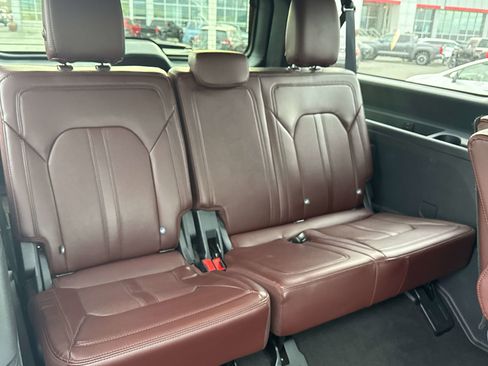 Used 2024 Ford Expedition Max Limited image 18