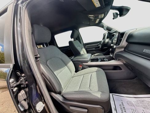 Used 2021 RAM 1500 Big Horn RWD image 32