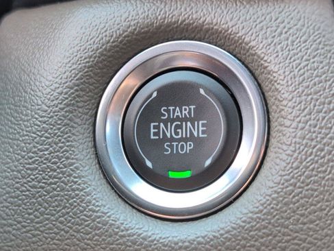 Used 2025 Chevrolet Colorado ZR2 w/ Technology Package AWD/4WD image 26