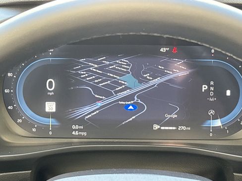 Used 2025 Volvo XC40 B5 Core image 21