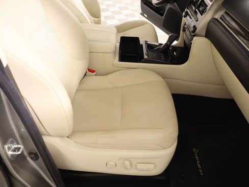 Used 2023 Lexus GX 460 Premium image 13