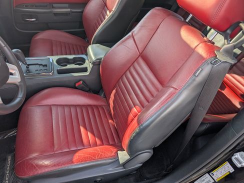 Used 2013 Dodge Challenger R/T Plus image 11