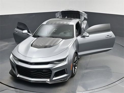 Used 2023 Chevrolet Camaro ZL1 image 35