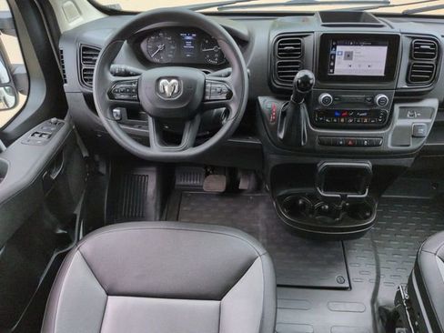Used 2026 RAM ProMaster 2500 w/ Convenience Group FWD image 17