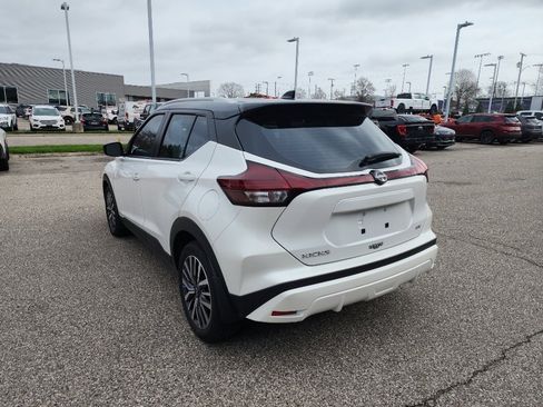 Used 2024 Nissan Kicks SV image 5