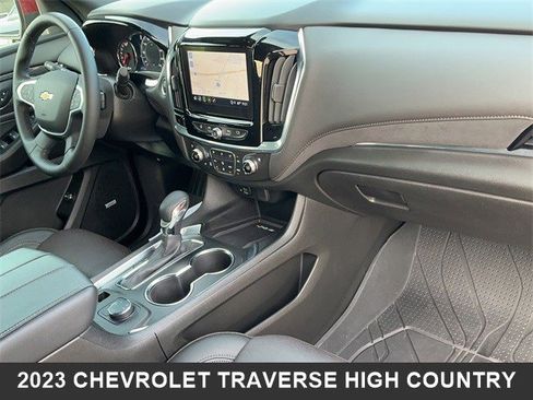 Used 2023 Chevrolet Traverse High Country image 21