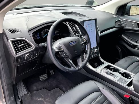 Certified 2022 Ford Edge SEL w/ Convenience Package AWD/4WD image 18