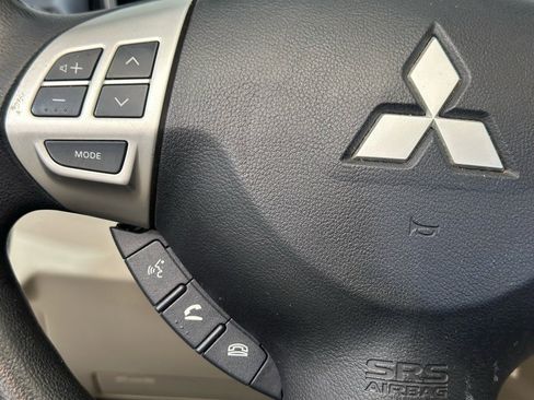 Used 2011 Mitsubishi Lancer ES image 23