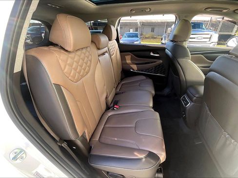 Used 2023 Hyundai Santa Fe Limited image 32