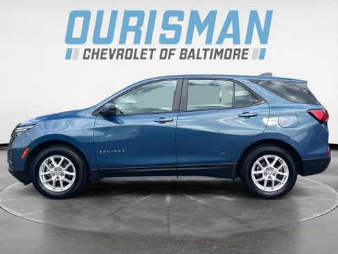 Used 2024 Chevrolet Equinox LS w/ Driver Confidence II Package FWD image 3