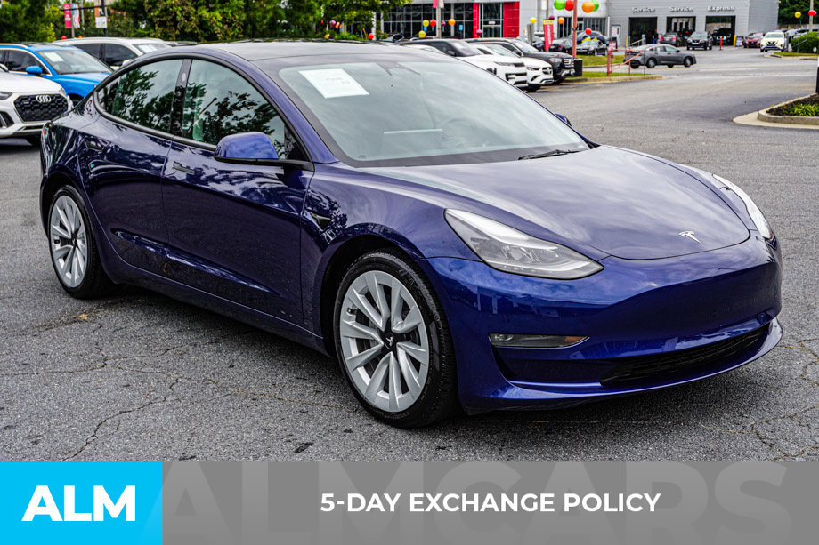 Used 2023 Tesla Model 3 Standard Range RWD image 3