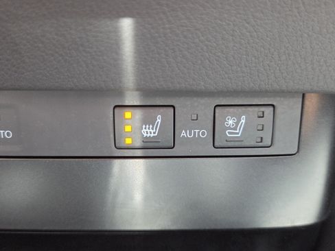 Used 2025 Lexus ES 350 w/ Accessory Package (Z2) FWD image 25