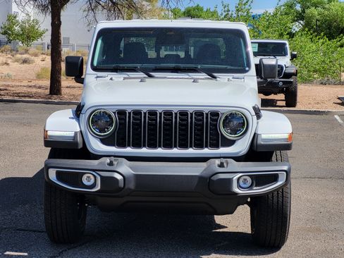 New 2026 Jeep Gladiator Sport AWD/4WD image 2