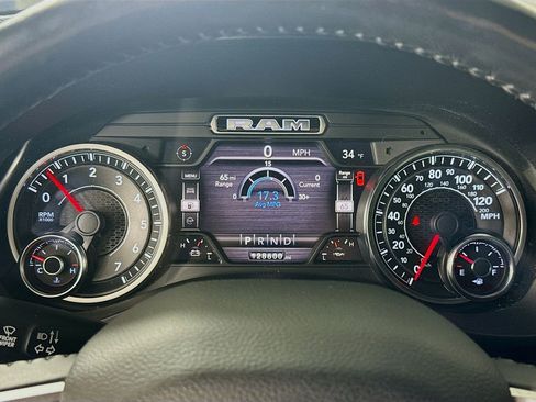 Used 2020 RAM 1500 Big Horn image 12