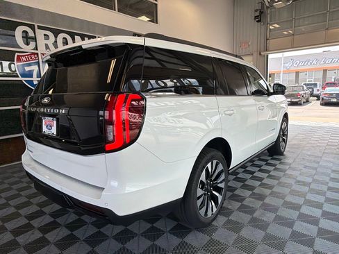 New 2027 Ford Expedition Platinum w/ Driver's Package AWD/4WD image 6