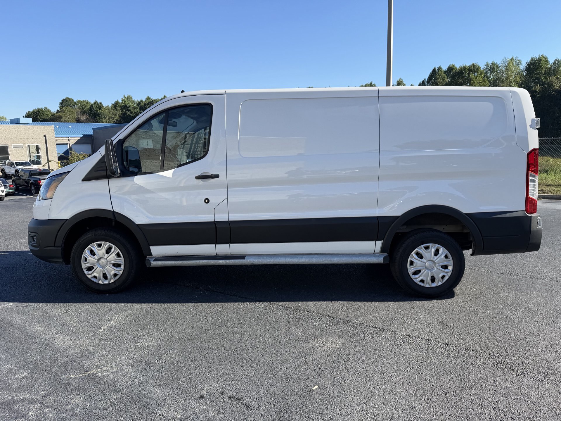 Used 2025 Ford Transit 250 Low Roof w/ Exterior Upgrade Package RWD image 16