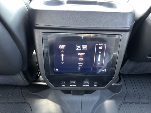 New 2026 GMC Yukon XL Denali Ultimate w/ LPO, Illumination Package AWD/4WD image 27