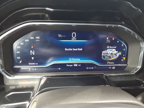 Used 2025 Chevrolet Silverado 2500 LT w/ Convenience Package image 15