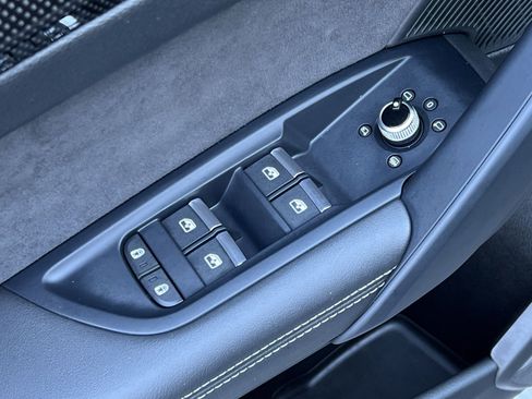 Used 2023 Audi SQ5 Prestige w/ Prestige Package image 13