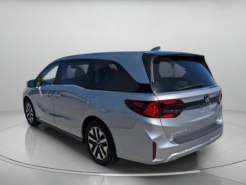 Used 2025 Honda Odyssey EX-L image 6