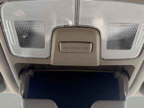 Used 2011 Hyundai Tucson GLS image 27